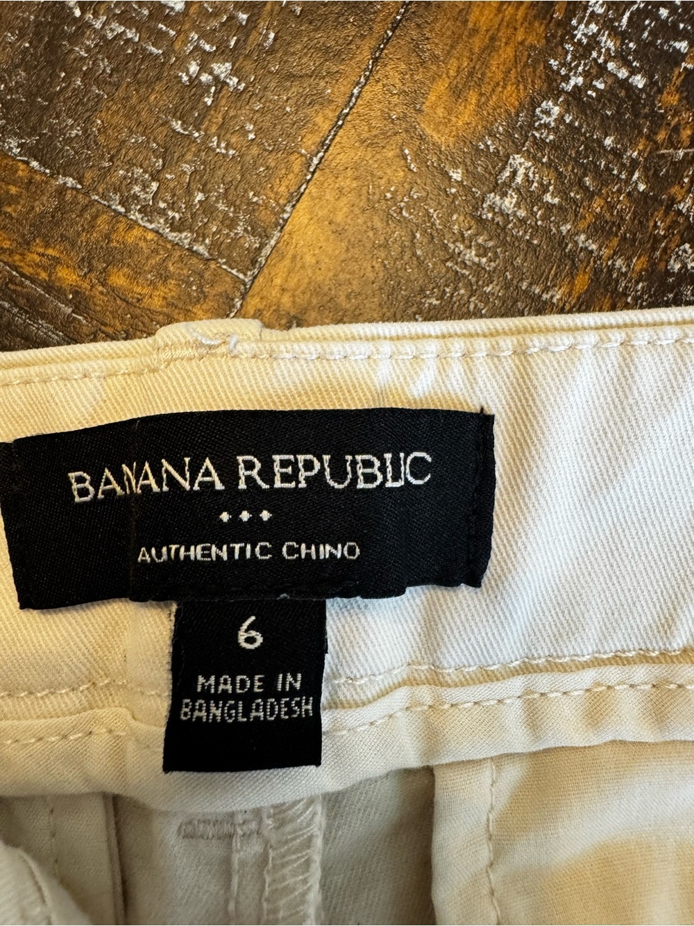 Banana Republic Women's Chino Bermuda Shorts in Cream - Picture 8 of 10